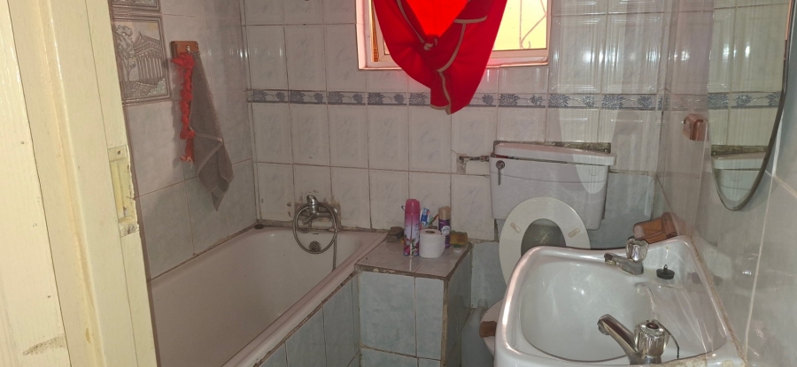 2 Bedroom Property for Sale in Mdantsane Nu 14 Eastern Cape